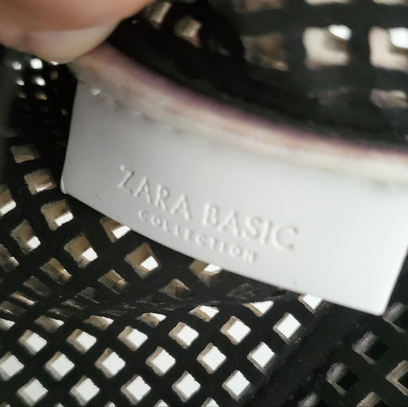 2/$35 Sale Zara Basic Perforated Clutch Purse  with Shoulder & Wristlet strap - Picture 6 of 10